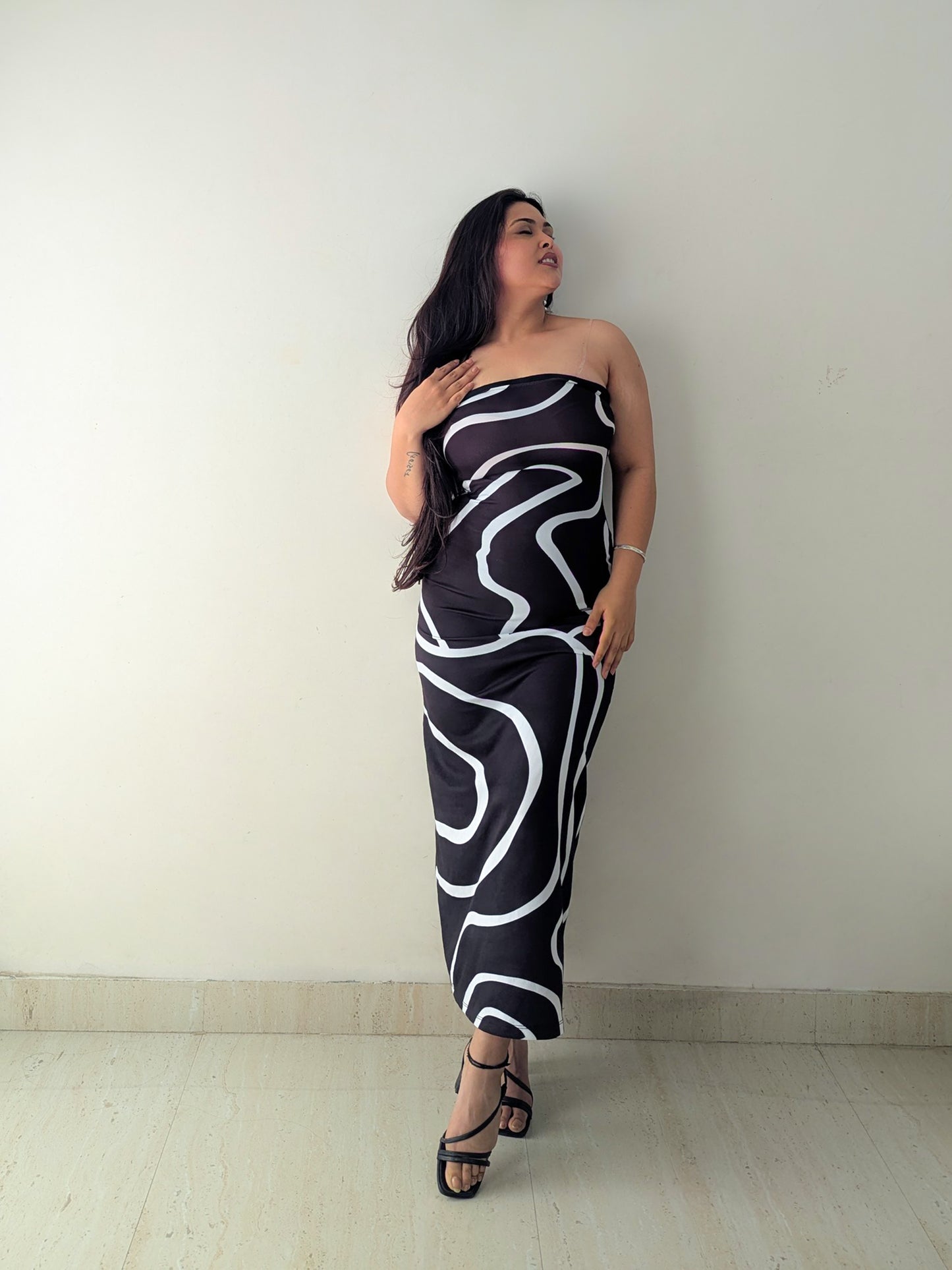 Cheekee Noir Wave Strapless Maxi Dress ๐ค๐ค