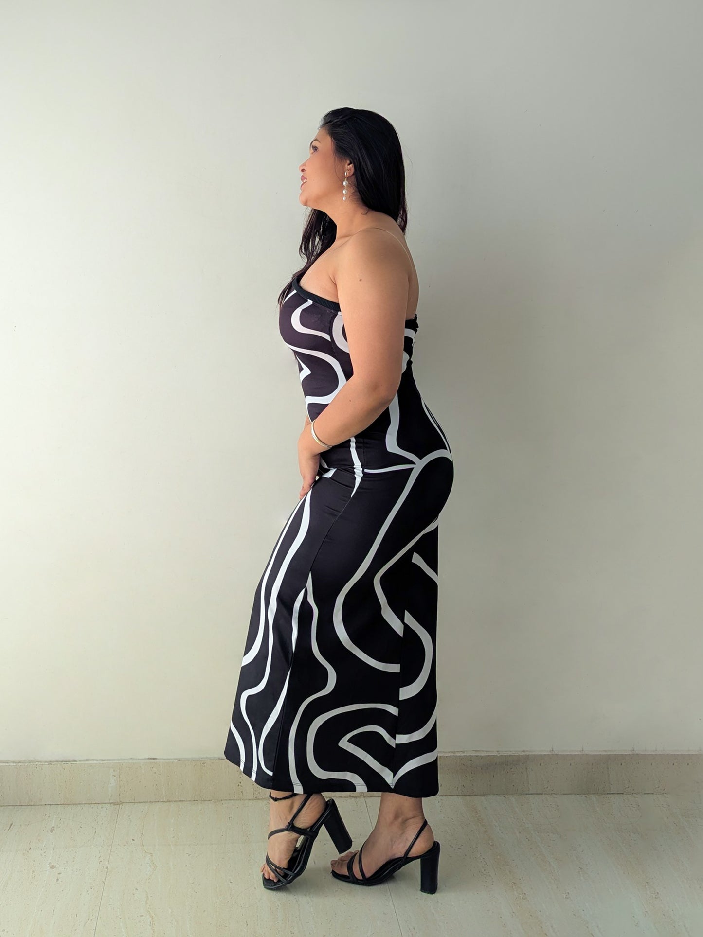 Cheekee Noir Wave Strapless Maxi Dress ๐ค๐ค