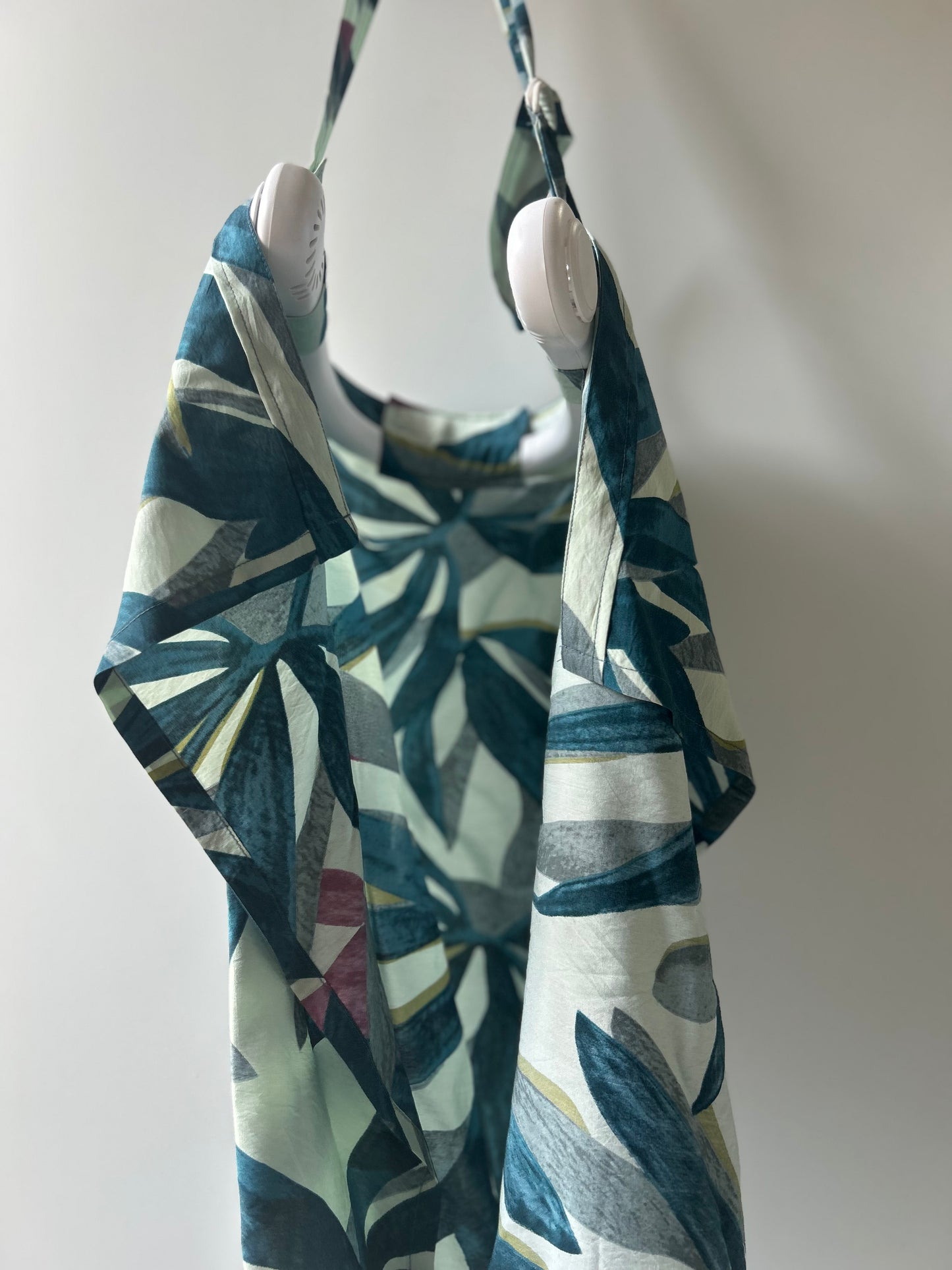 4Mom Nursing Cover | Breathable & Comfortable