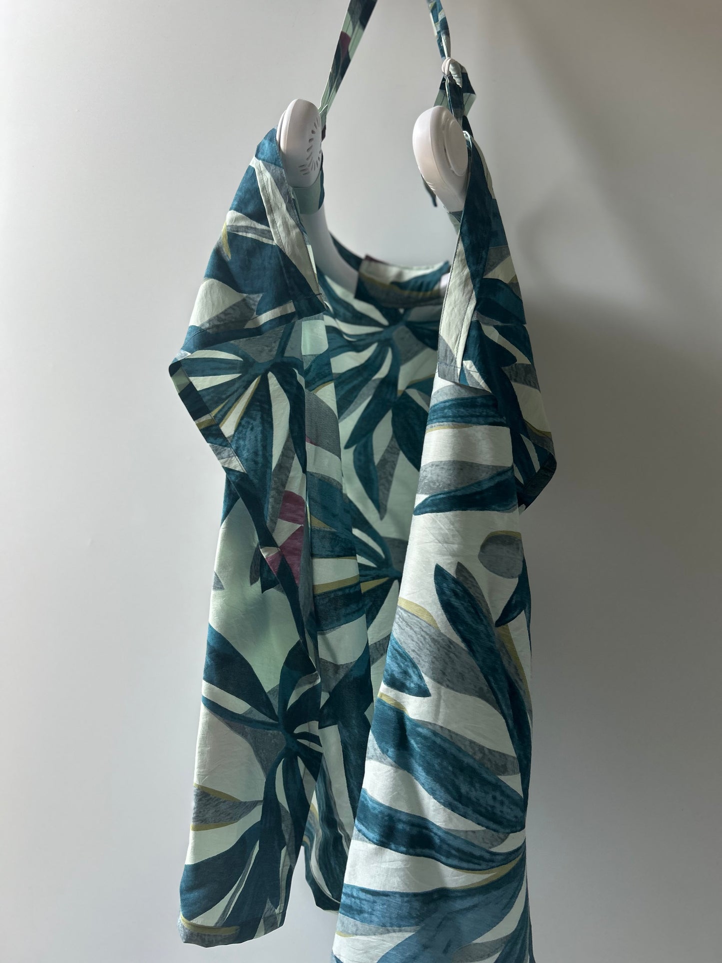 4Mom Nursing Cover | Breathable & Comfortable