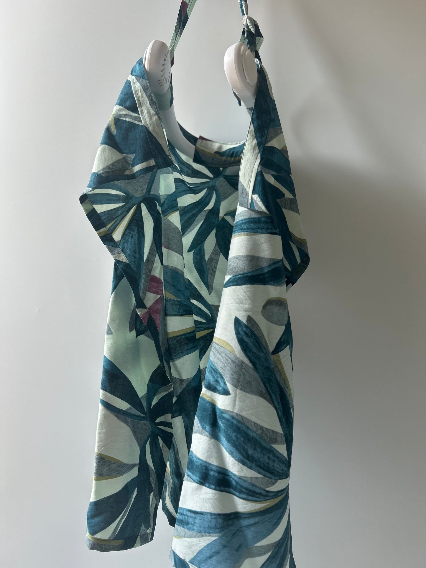 4Mom Nursing Cover | Breathable & Comfortable