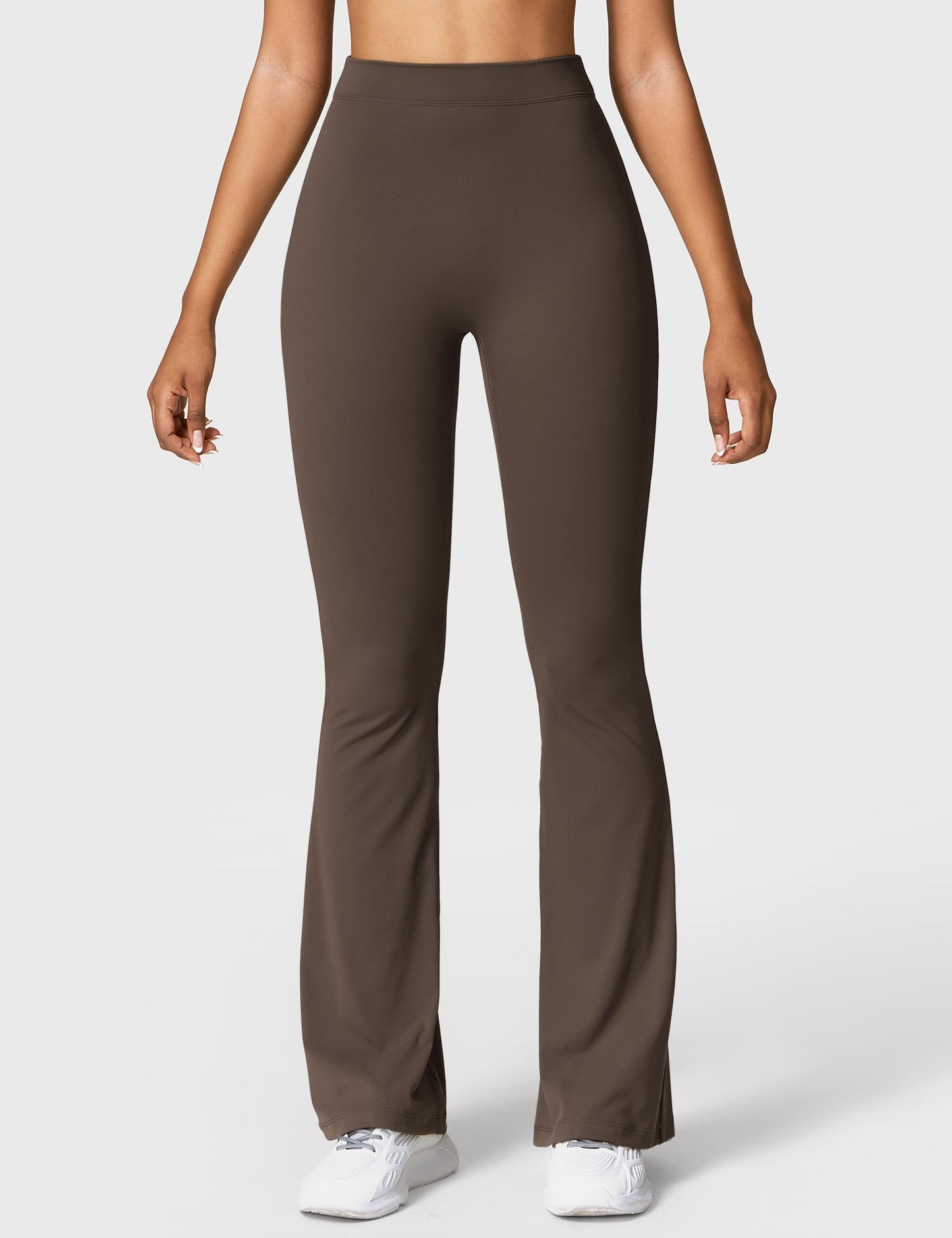 Cheekee V-back Flared Leggings